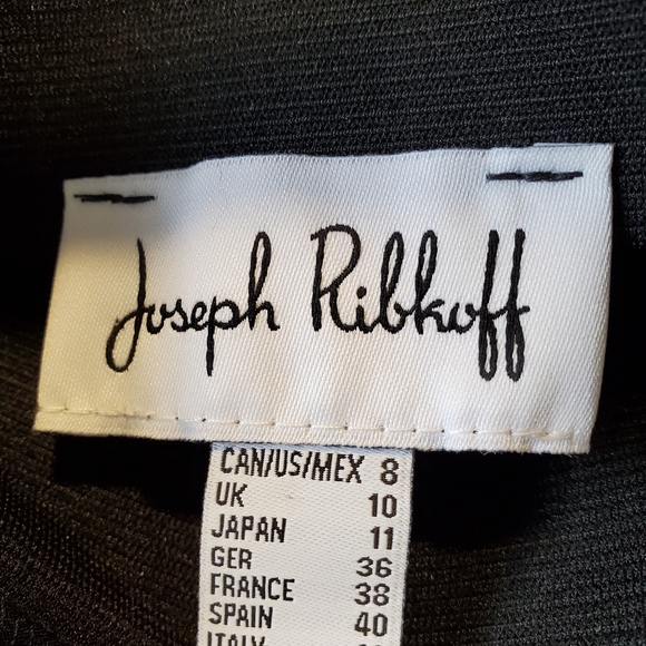 Stretchy navy skirt - Picture 2 of 3